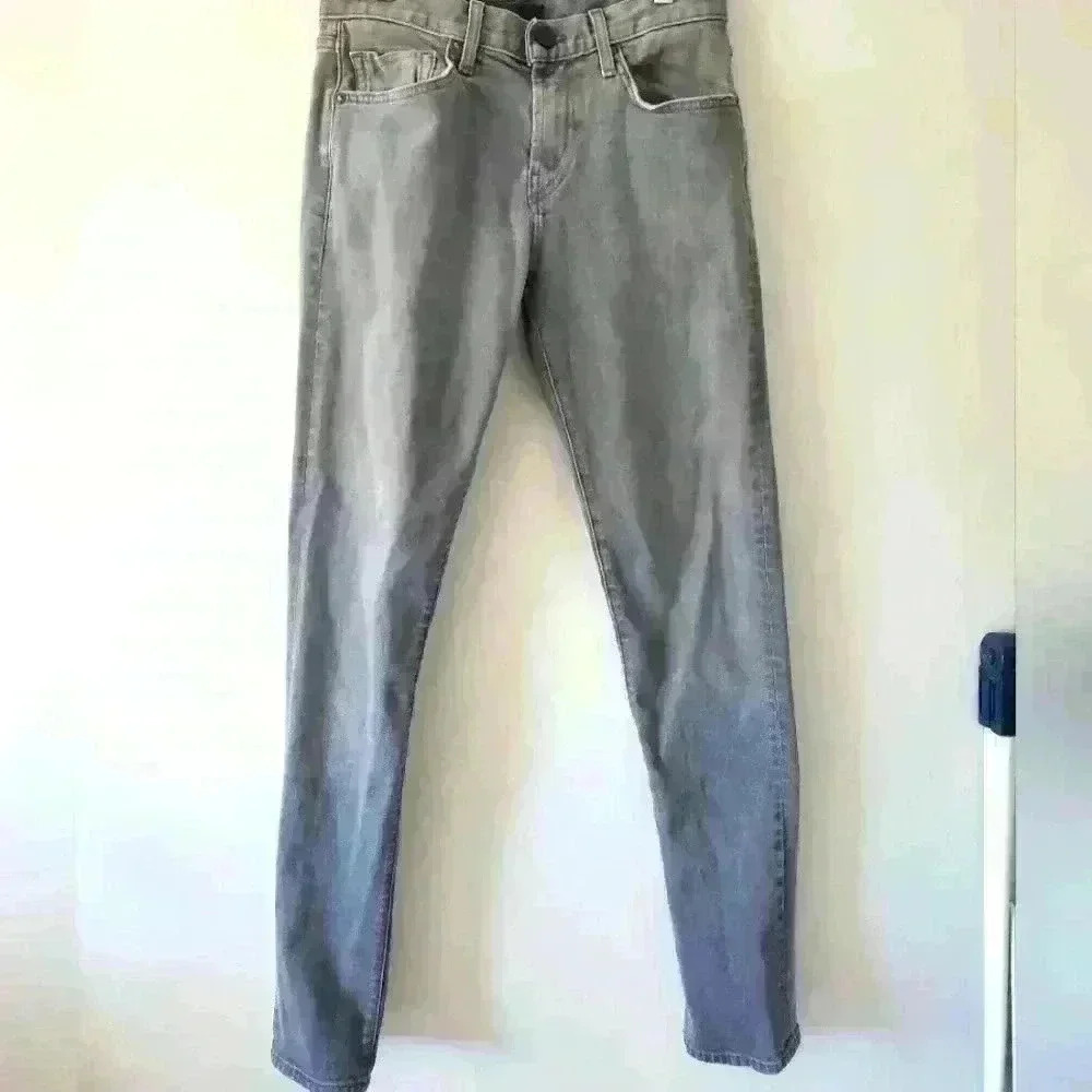 JBRAND Men's size 29×32  grey jeans.